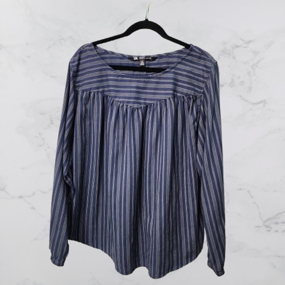 Lee Shape Illusions Blue Striped Top XL